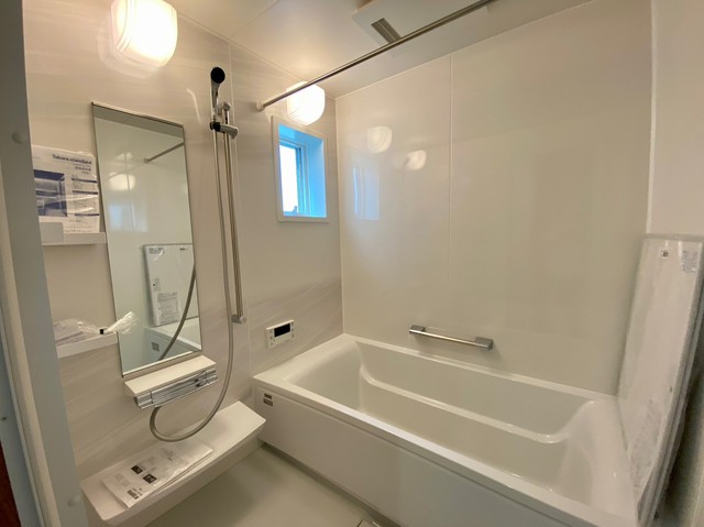 耐震システムバスタカラスタンダード「リラクシア」浴室暖房換気乾燥機付き