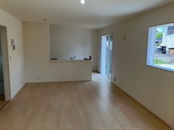 ご家族みんながゆったりくつろげる広々リビングは17帖！