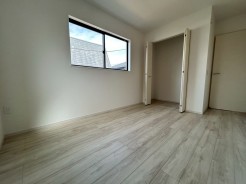 全居室収納付！ご家族の思い出も大切にしまっておけるたっぷり収納（2F洋室5.2帖）