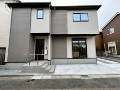 ◆JR高崎線「桶川」駅 徒歩20分！
◆完成致しました！内覧可能です
◆お子様の学校は、東小学校・東中学校
