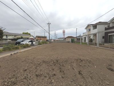 駐車スペースにもゆとりを♪複数の車や自転車、バイク等家族の乗り物を敷地内に。 （オプションとなる工事もあります）