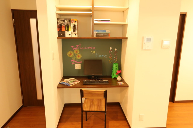 テレワークやお子様の宿題スペースになるリビングカウンター