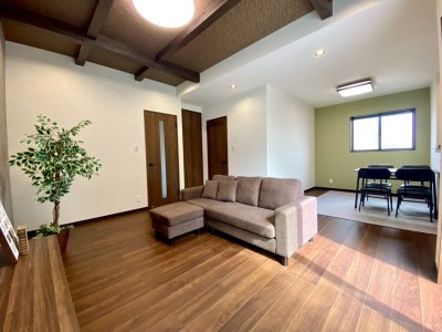 6号棟完成しました!!内覧可能です。
お気軽にお問い合わせ下さい♪ 6号棟完成しました!!内覧可能です。
お気軽にお問い合わせ下さい♪