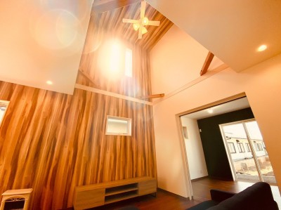 「北欧風スタイル」LDK(施工例)
木目が優しい雰囲気を醸成する空間に。 「北欧風スタイル」LDK(施工例)
木目が優しい雰囲気を醸成する空間に。