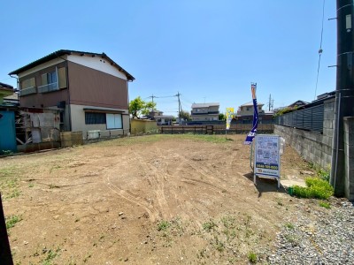 閑静な住宅街に限定1棟!
商業施設豊富・「小学校」も徒歩10分圏内! 閑静な住宅街に限定1棟!
商業施設豊富・「小学校」も徒歩10分圏内!