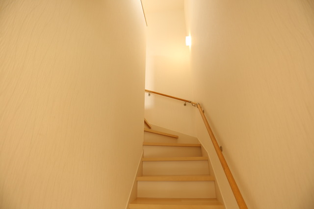 明るい階段スペース
