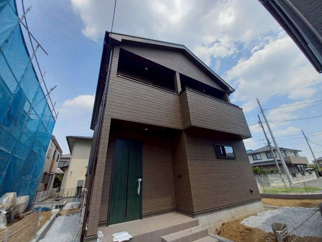 2階LDKで陽光を近くに♪快適な暮らしを彩る収納豊富な住まい