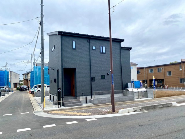 自然と家族が集まる２２帖のLDK・全居室南東向き